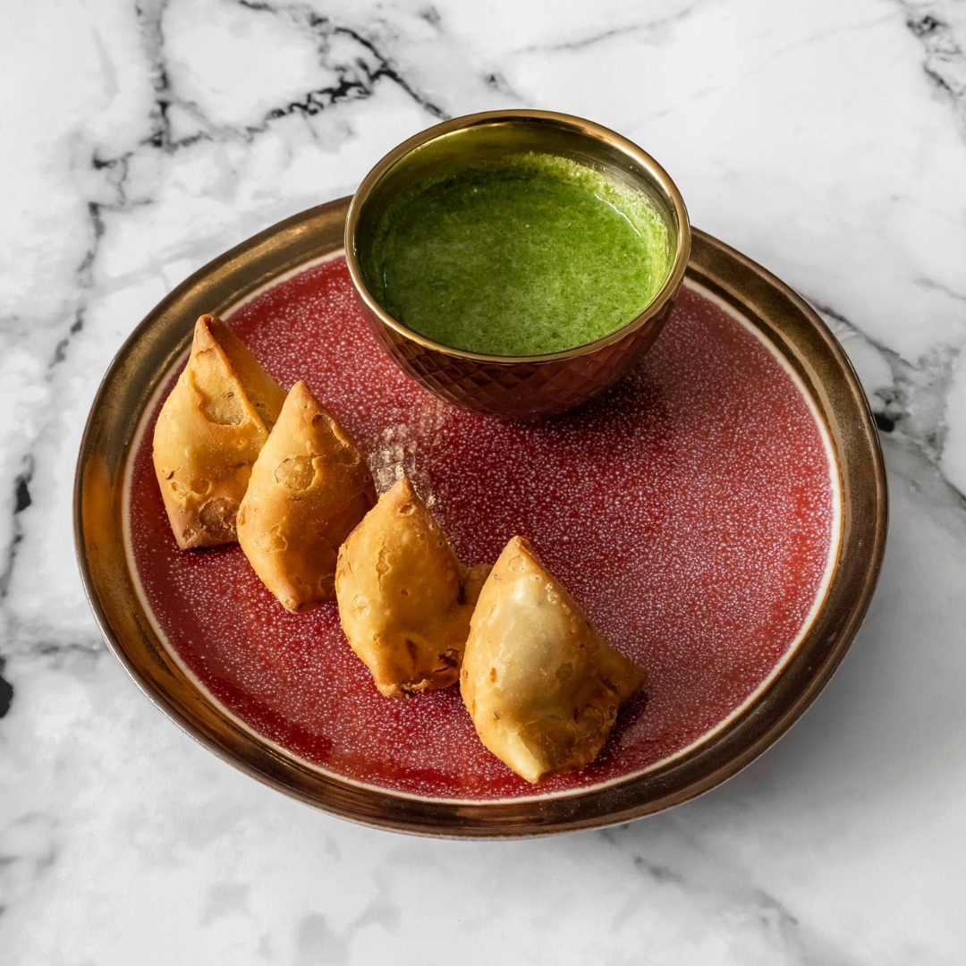 Home-cooked Aloo (Potatoes) and Matar (Peas) Samosa — Traditional indian samosa by Saakshi's Kitchen (vegetarian)
